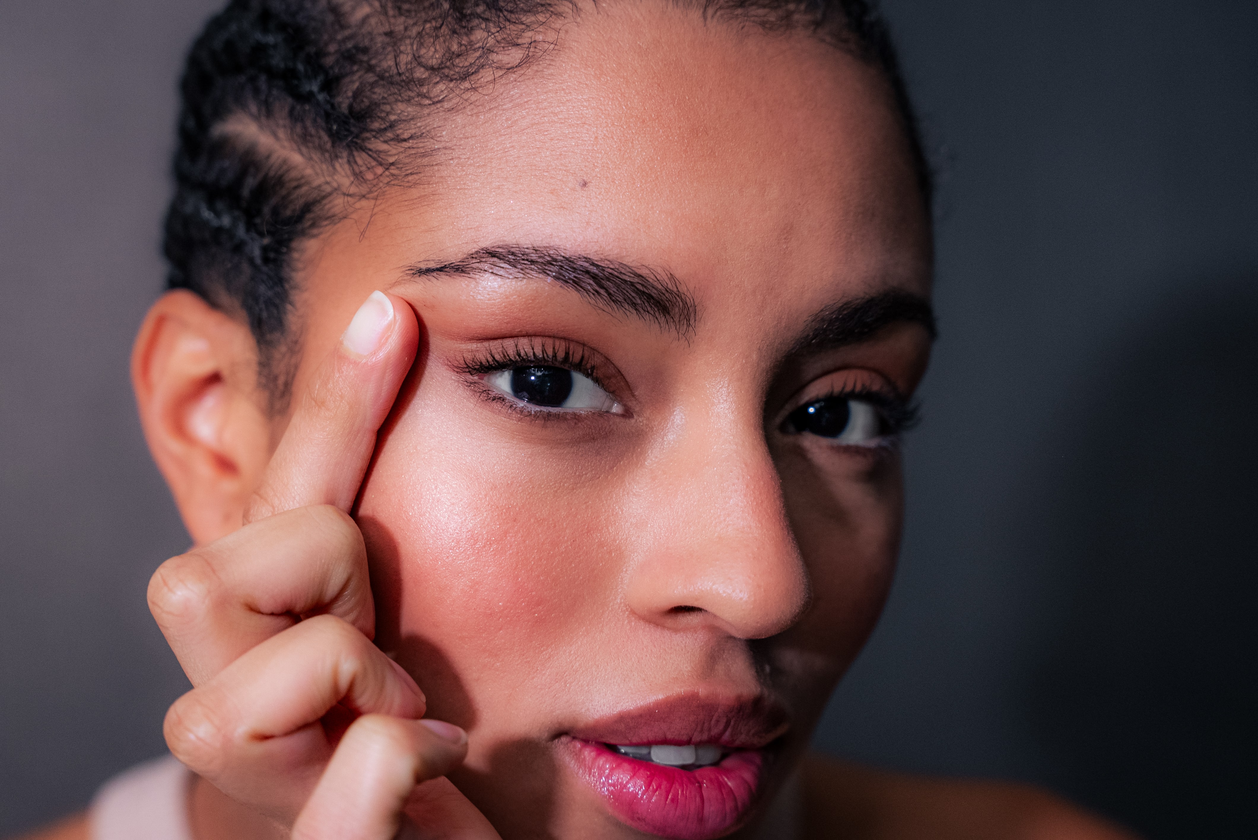 Chirurgie Esthétique vs Médecine Esthétique : Comprendre les Différences